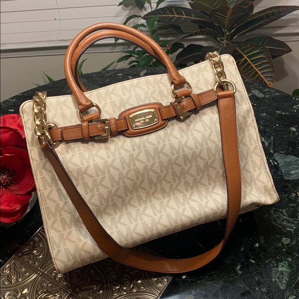 🔥FLASH SALE 🌹MICHAEL KORS “Hamilton” Large Vanilla Toe Tan and Brown Women's Bag